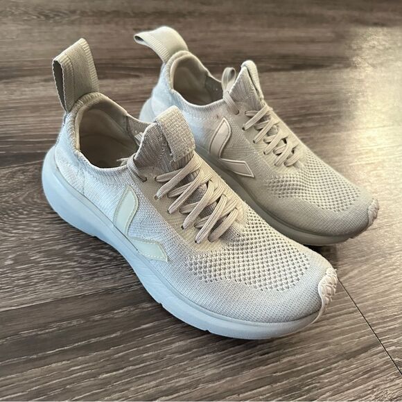 Rick Owens X Veja Mesh Lace-Up Sneakers - Picture 5 of 15
